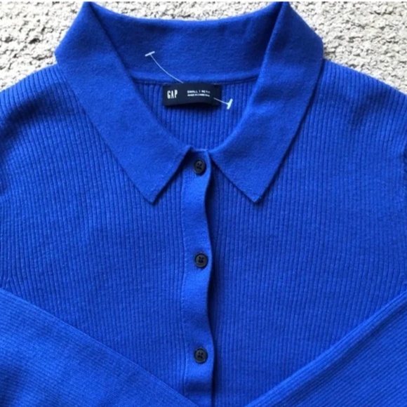 GAP- Cardigan sweater . - Picture 3 of 5